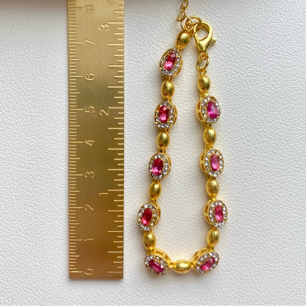 Elegant Gold and Pink Gemstone Bracelet - Picture 2 of 2